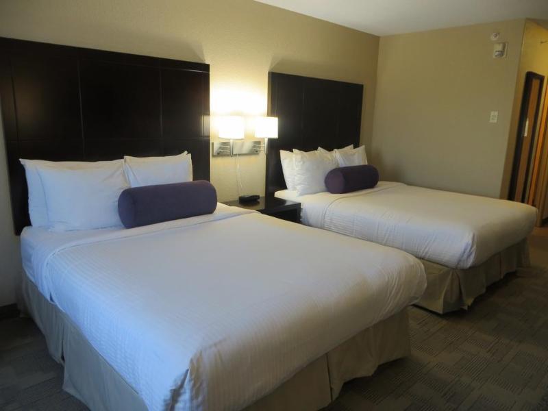 Days Inn By Wyndham Calgary Airport Buitenkant foto